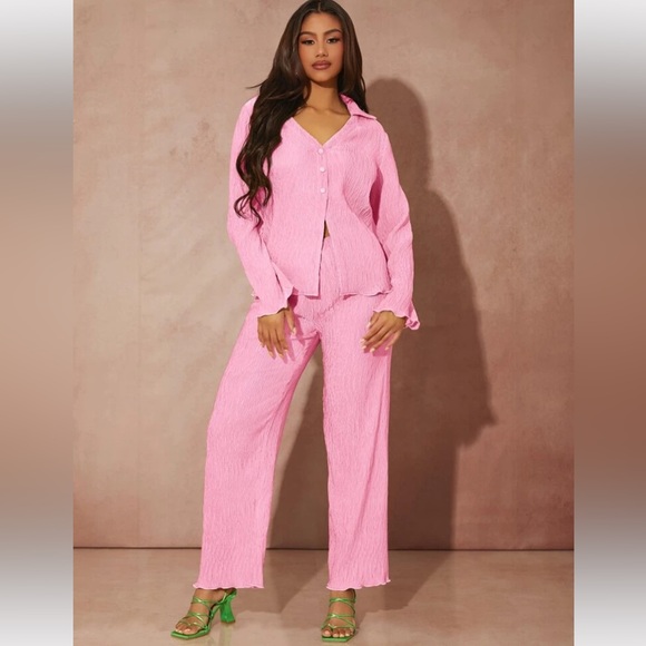 Barbie core Shirt & Wide Leg Pants Set - Picture 6 of 6